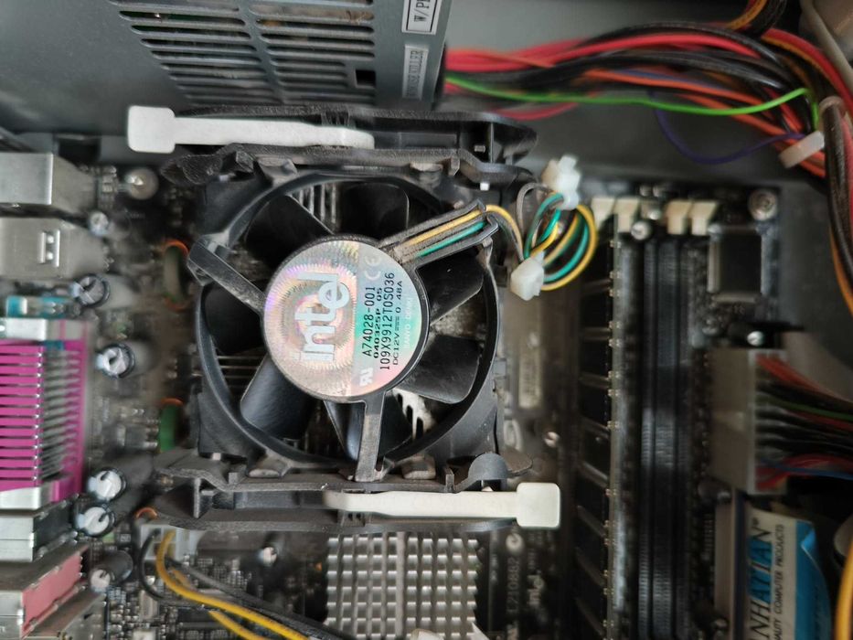 Komputer PC Retro Pentium 4 ,512ram,120 gb ,grafika MGI-PH-A128