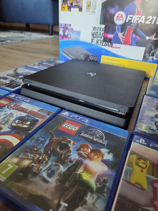 Konsola PS 4 SLIM