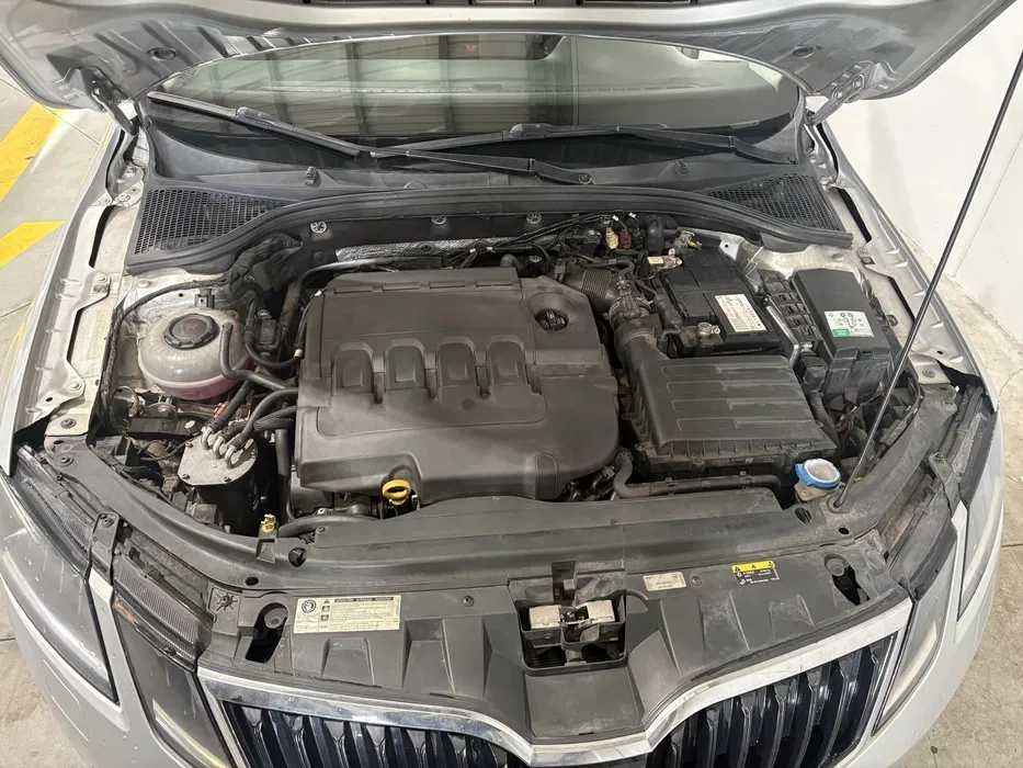 Skoda Octavia 1.6 TDI 115cv Nacional