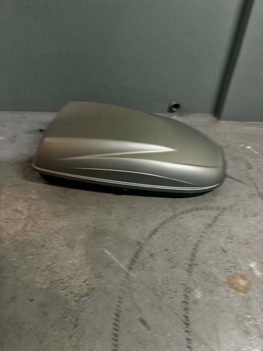 Caixa de tejadilho 240L