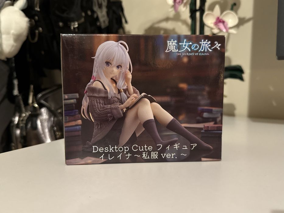 аніме фігурка відьма