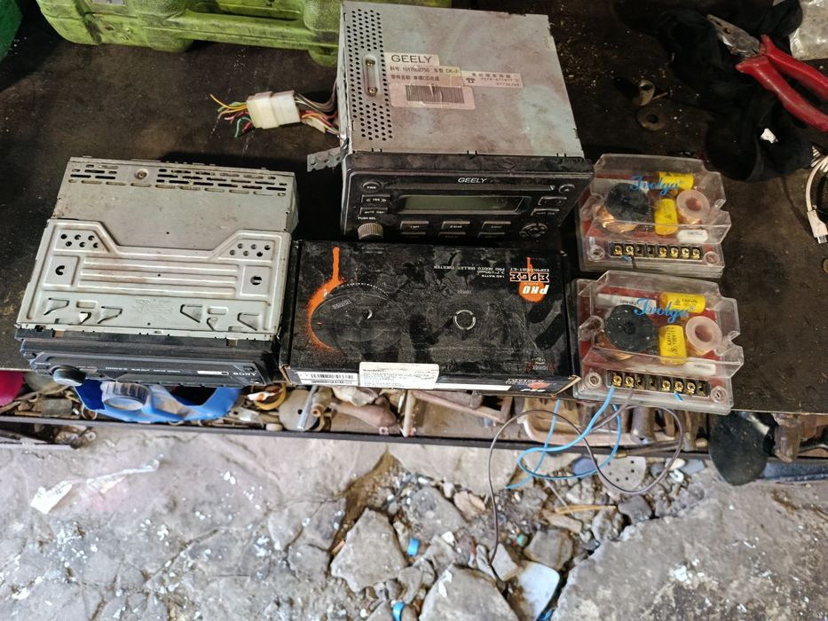 Продам Твиттера новые