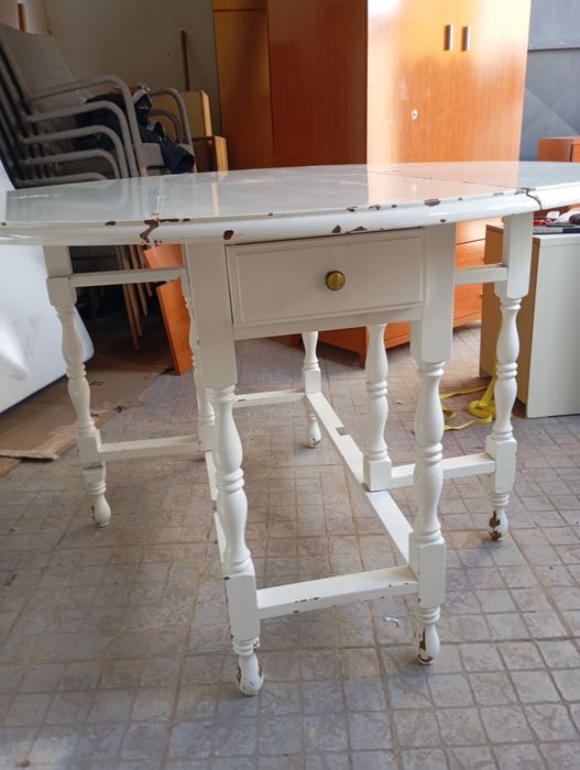 Mesa de madeira.