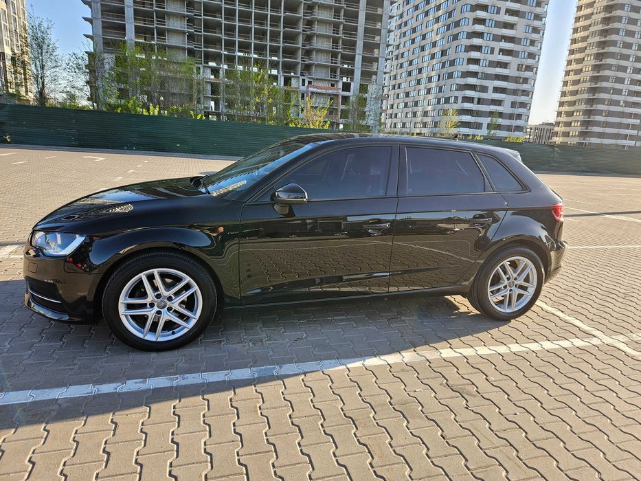 Audi A3, 2014 г. 1.6TDI, АКПП.