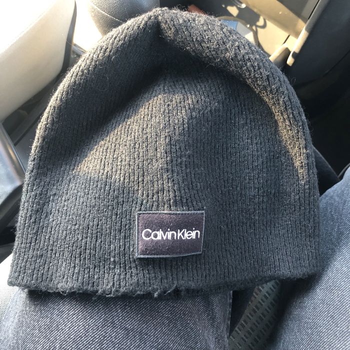 Шапка Calvih Klein.