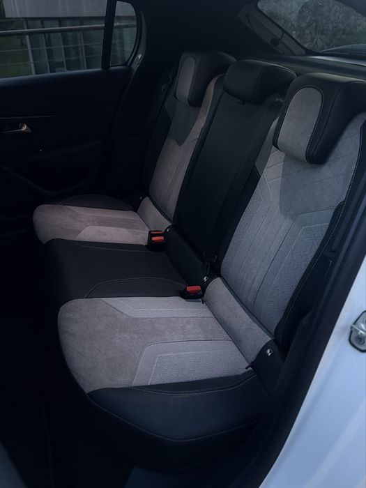 Peugeot e208 GT Full extras