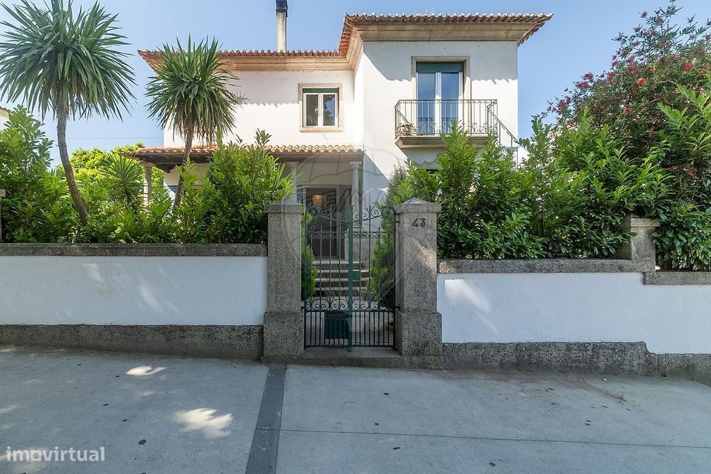 T4 Detached House for Sale