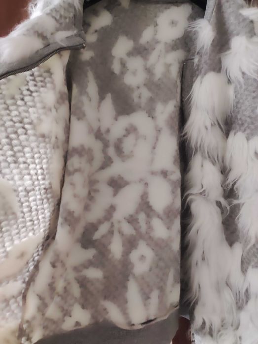 Кофтина Зара дуже красива