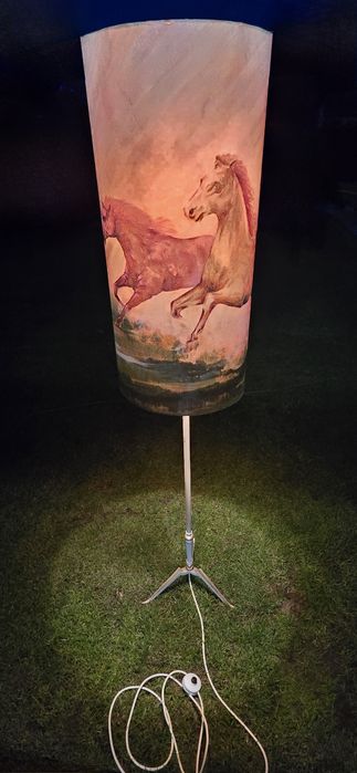 Lampka nocna podłogowa