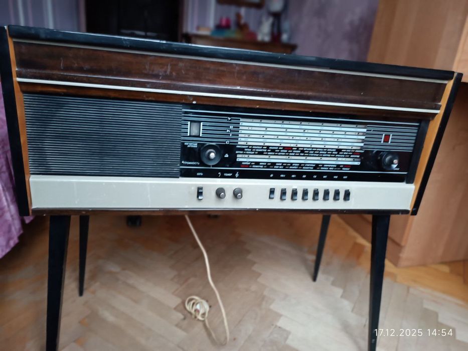 Винтажная радиола "Урал-110"