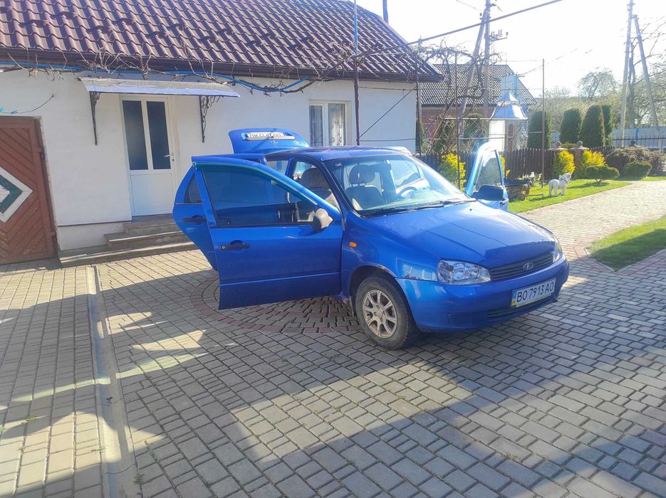 Автомобіль лада калина