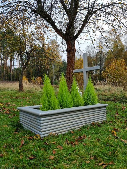 Nagrobek dziecięcy drewniany, pomnik dziecięcy, obudowa grobu PIĘKNY