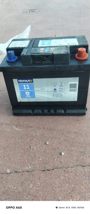 Bateria usada . Mas em bom estado.