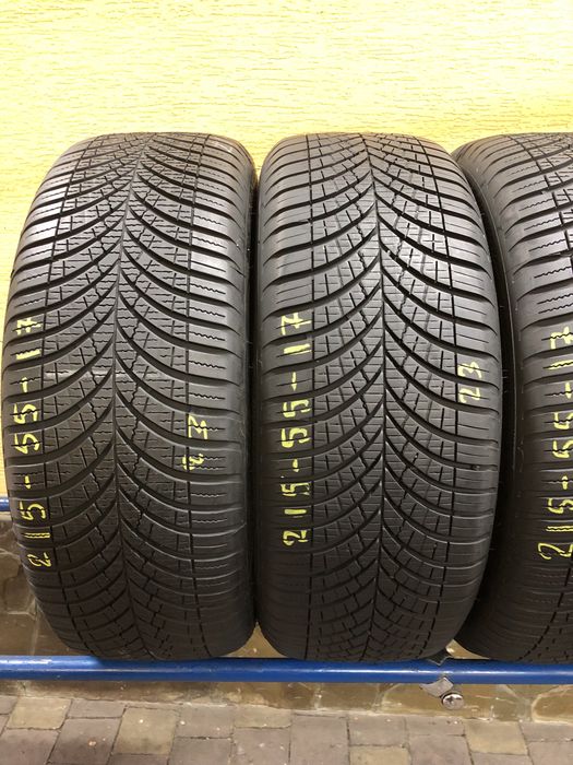 Всесезонні шини 215/55 R17 (98W) GOODYEAR