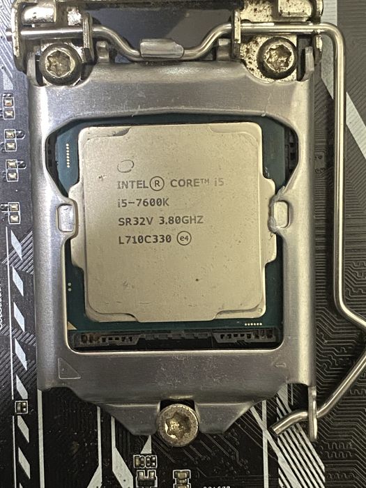 Процесор Intel Core I5 7600 K