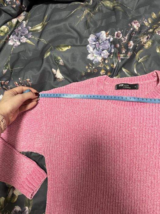 Светр рожевий жіночий свитер кофта