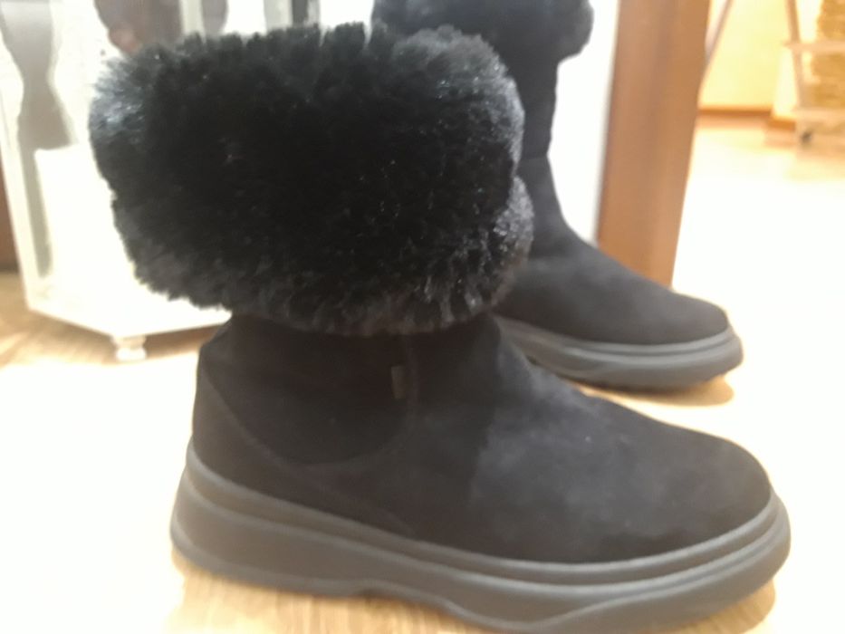 Kozaki wywijane z futerkiem Zara  36