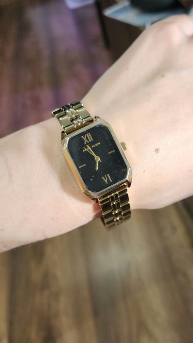 Годинник Anne Klein
