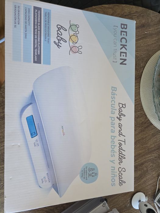 Balança Digital Becken para Bebé e Criança até 20 kg – Como Nova