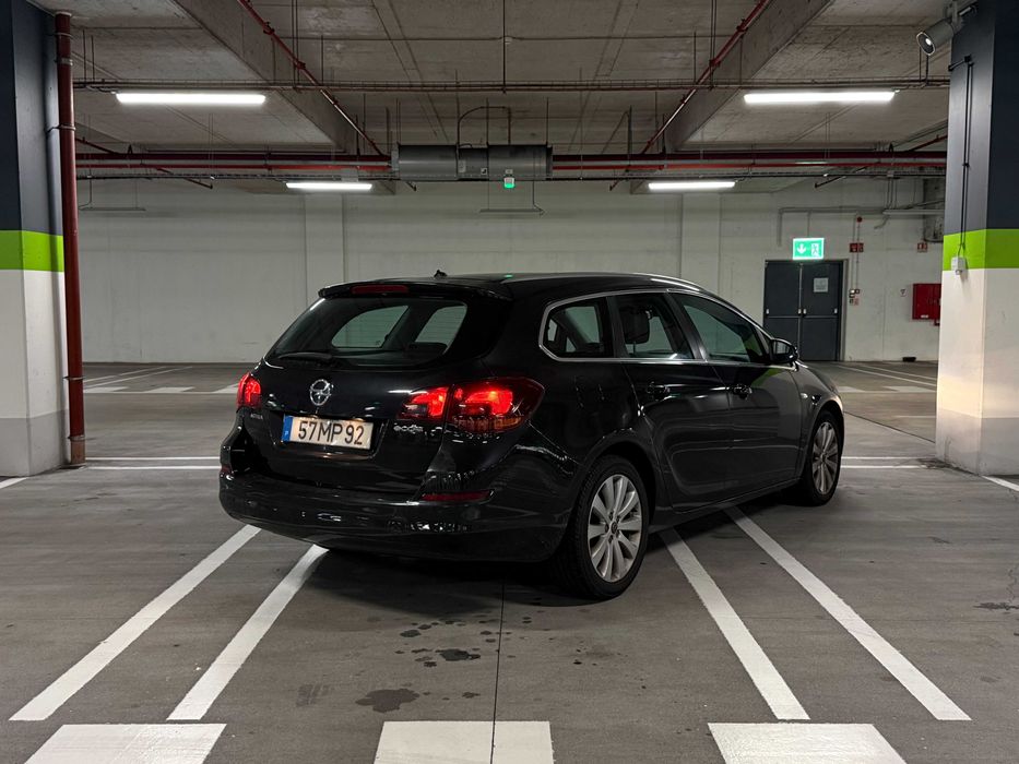 Opel Astra ST CDTI 2012