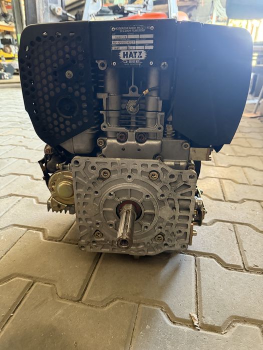 Silnik do traktorka stiga park diesel 1b30 hatz