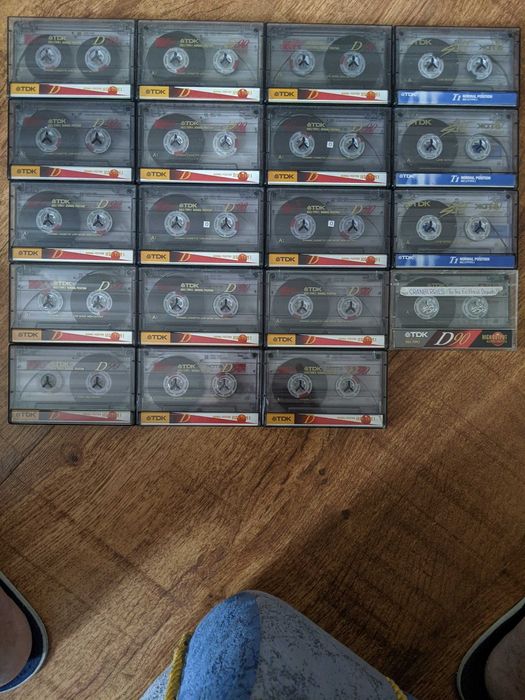 Касети у відмінному стані. Один запис.