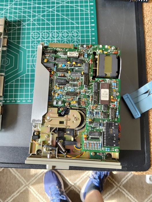 5.25-inch Floppy Disk Drive469726857580390402