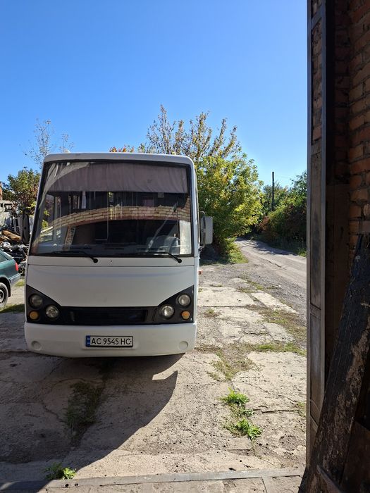 Автобус I-VAN приміський