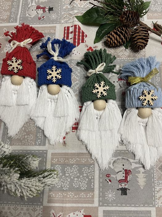 Новорічні Іграшки , макраме