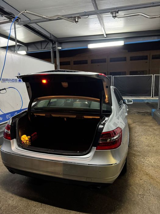 Mercedes e350 w212  2010
