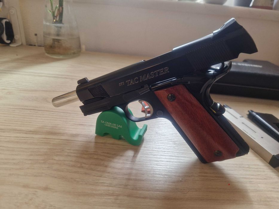 Replica arma de airsoft