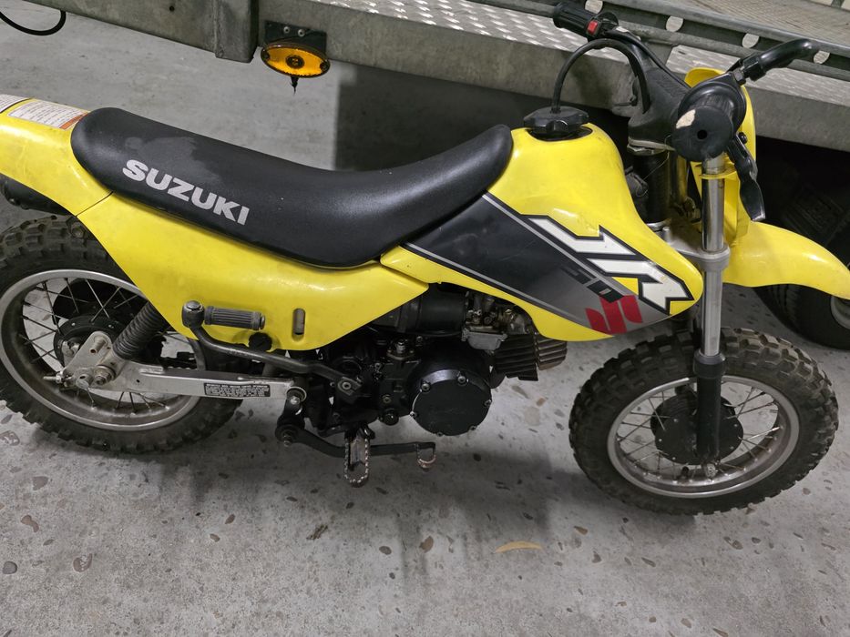 Suzuki JR 50   .