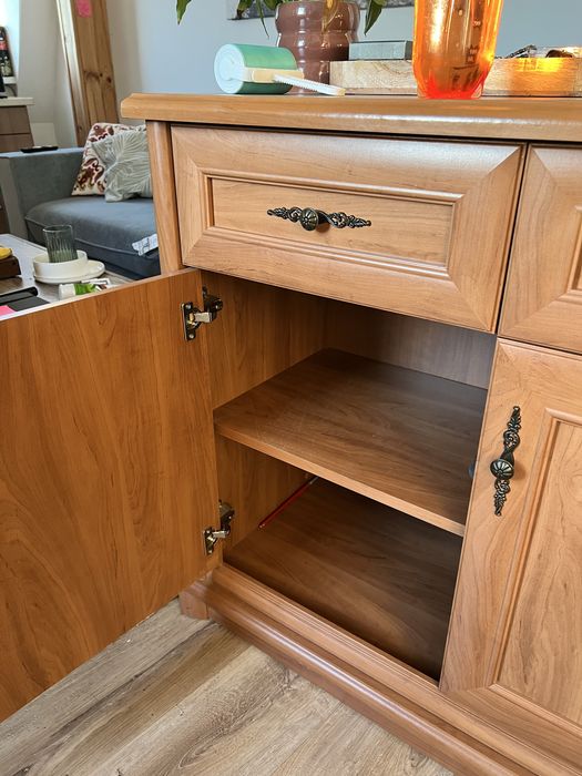 Sprzedam komodę / szafkę – używana