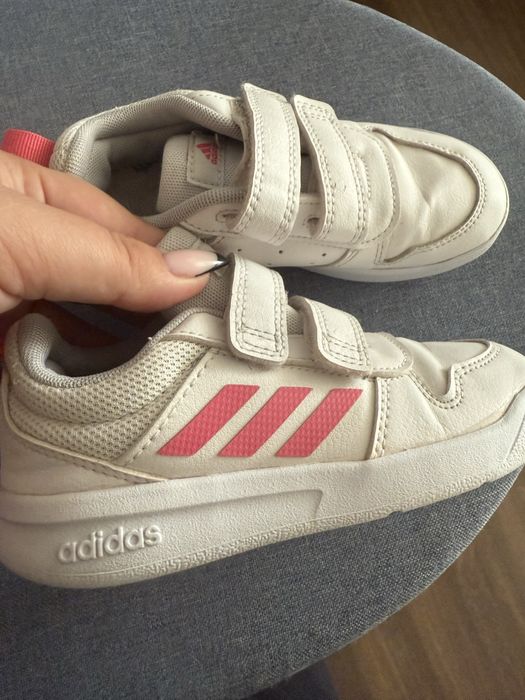 Кросівки adidas 26 розмір