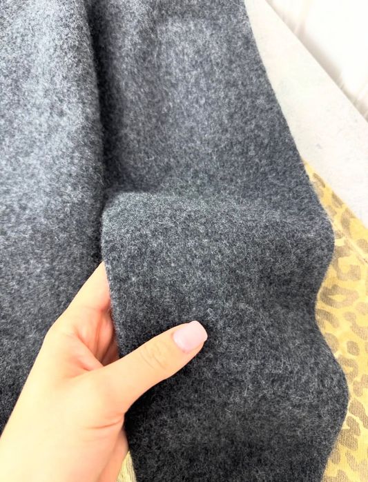 Светр вовняний cos , Massimo