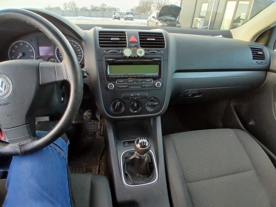 Volkswagen Golf 1,4 benzyna