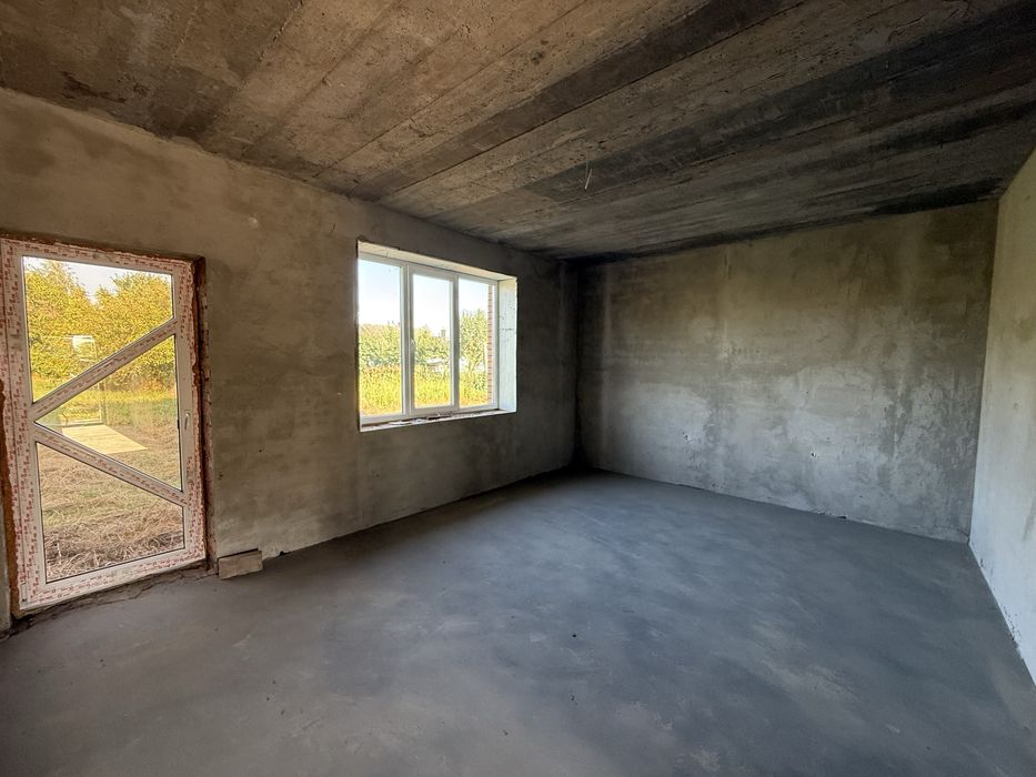 Продаж будинку в Луцьку 10сот