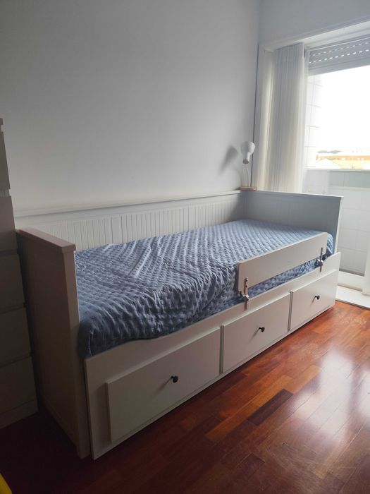 Cama individual ou dupla Ikea