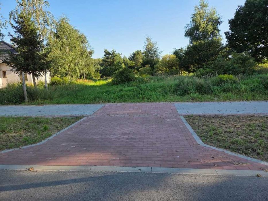 Działka budowlana 1527 m² – Iława, Osiedle Żołnierzy Wyklętych, otwarty widok w kierunku terenów zielonych - Widok 5
