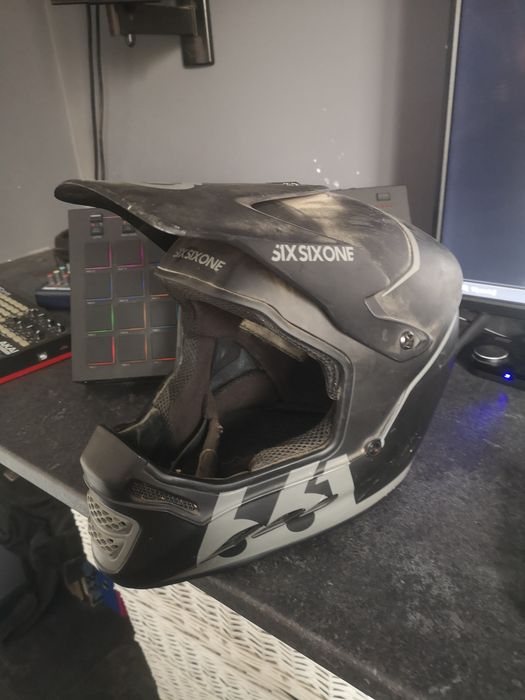 Kask rowerowy fullface  661