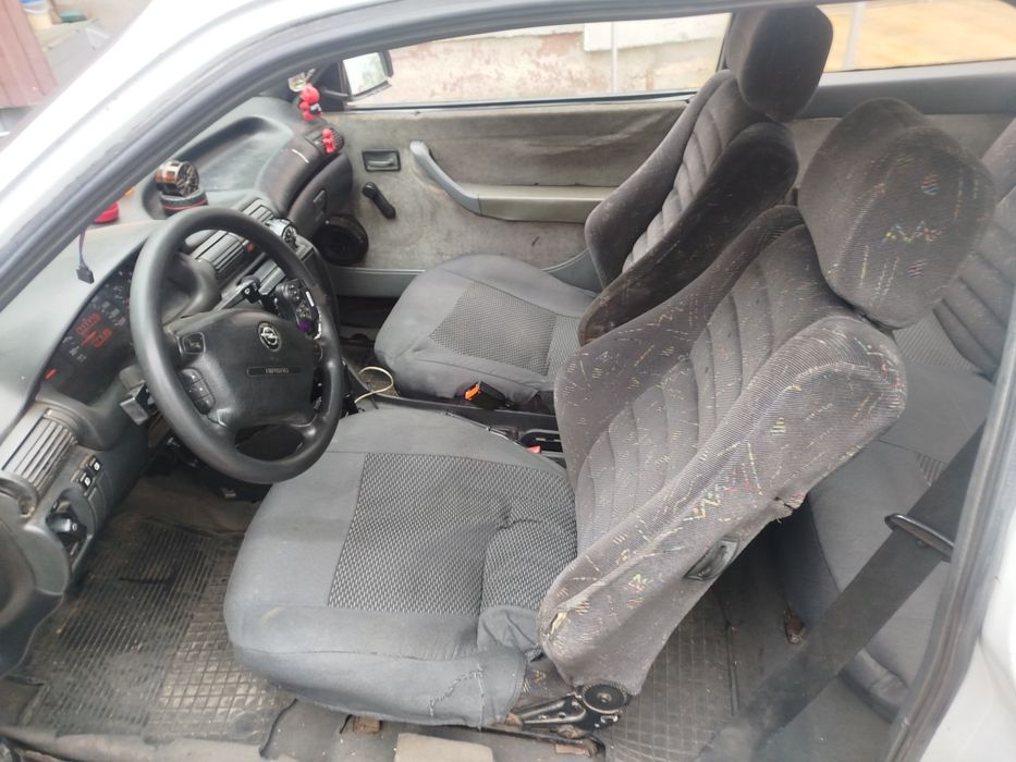 Опель кадетт.     .