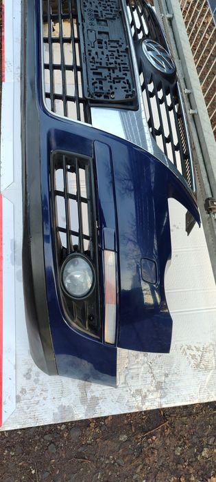 Zderzak przedni kompletny VW passat b6 LA5E części przód Xenon grill