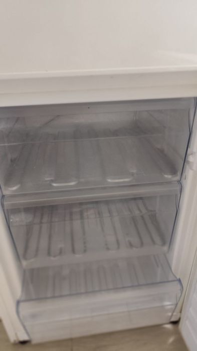 Продам холодильник Whirlpool