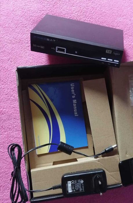 Dekoder V8 SUPER FreeSat/GT Media Full HD