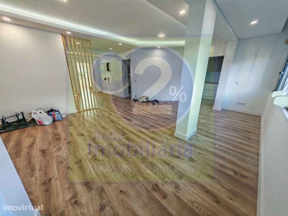 Apartamento totalmente remodelado — Corroios, Setúbal