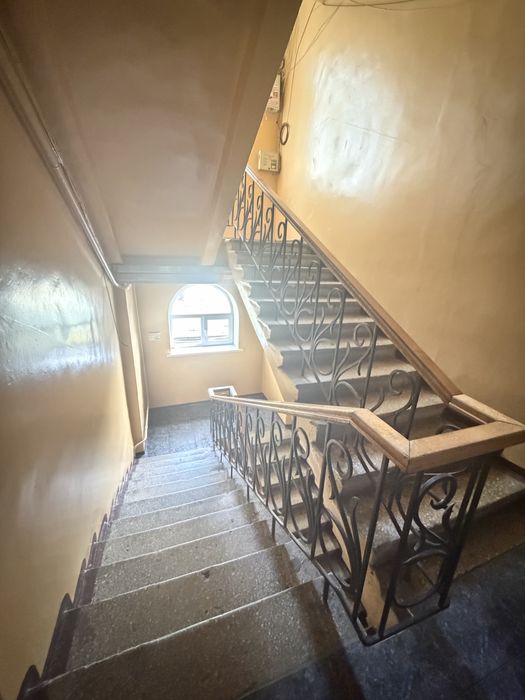 Продам 2х.комнт.квартру на ул.Пастера. Центр.