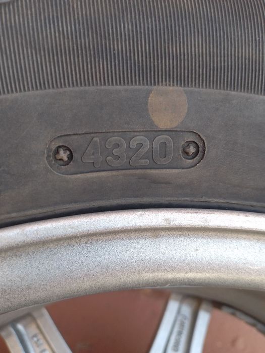 Шини зимові Triangle Snow Lion 185/65/14, Практично нові