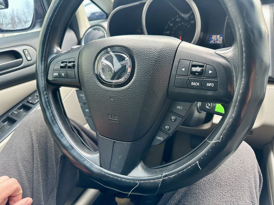 Mazda cx 7  2011 автомат