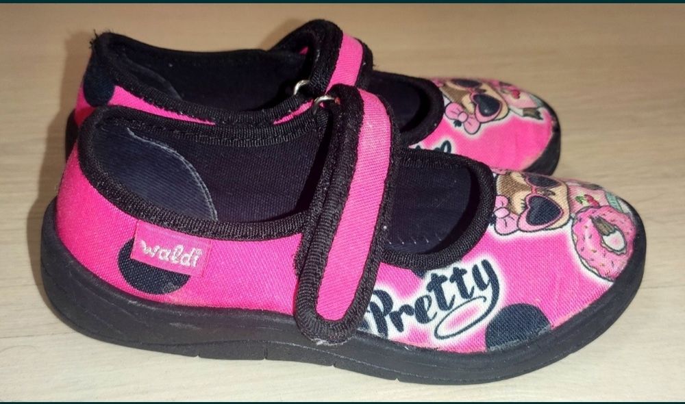 Тапочки Waldi для вашої принцеси.