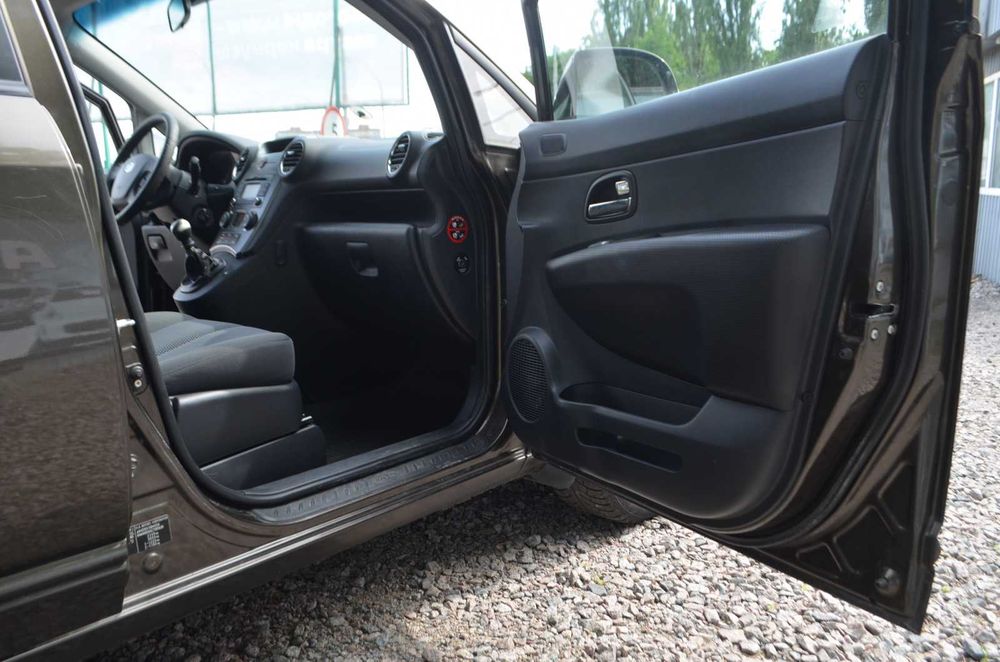Kia Carens Дизель 2011